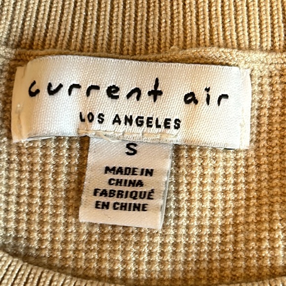 Current air LA Beige Puff Sleeve Top with Embroidered Details Women’s Small - Picture 7 of 10